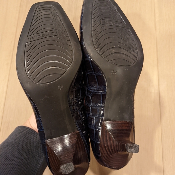 Y2K Navy Crocodile Pattern Kitten Heels - Picture 6 of 11